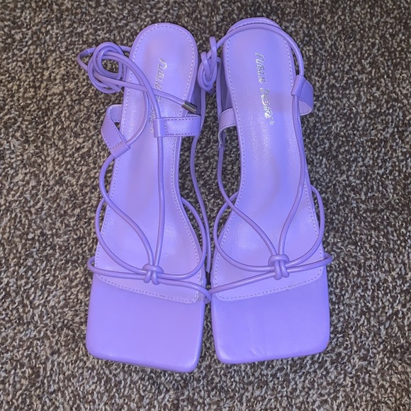 Wide fit PURPLE ASOS heels. - Picture 4 of 5